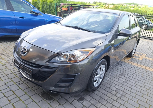 Mazda 3 cena 18300 przebieg: 144000, rok produkcji 2010 z Boguchwała małe 46